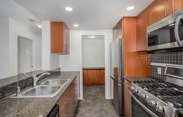 705 550 Pacific Street Yaletown