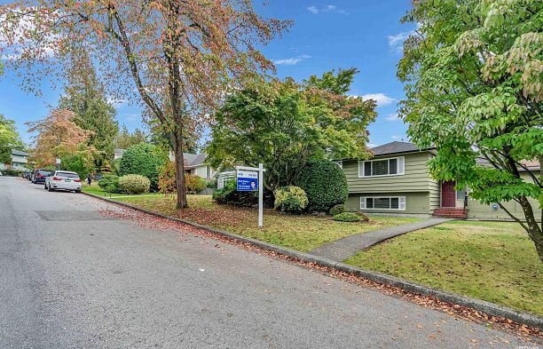 2056 W 29th Avenue Quilchena