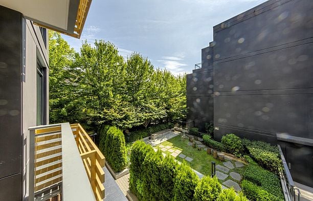 206 7428 Alberta Street South Cambie