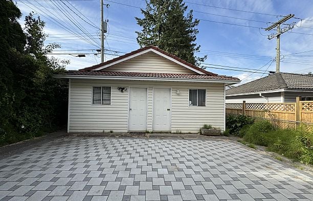 963 E 11th Avenue Mount Pleasant VE