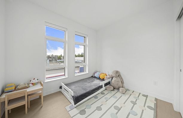 301 8888 Osler Street Marpole