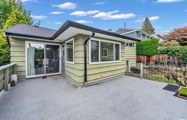 2056 W 29th Avenue Quilchena