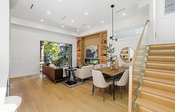 1 6141 Yew Street Kerrisdale