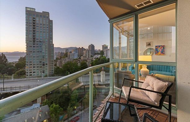 1401 907 Beach Avenue Yaletown
