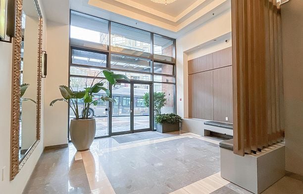 1103 212 Davie Street Yaletown