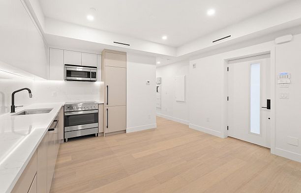 2438 W 49th Avenue S.W. Marine
