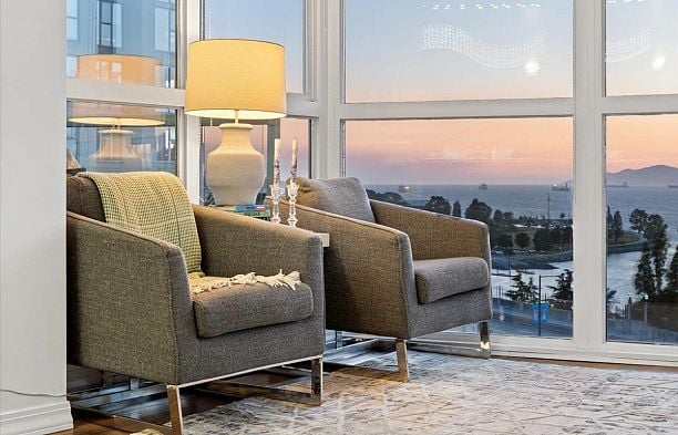 1401 907 Beach Avenue Yaletown