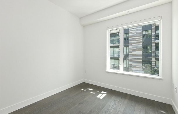 205 488 W 58th Avenue South Cambie