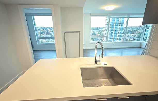 1905 8189 Cambie Street Marpole