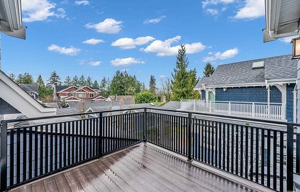 3852 W 50th Avenue Southlands