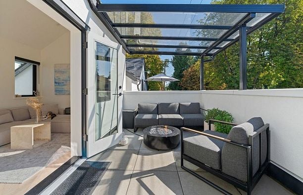 4921 Larch Street MacKenzie Heights