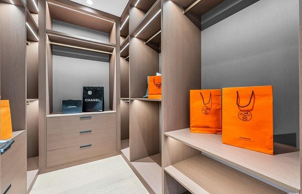 3852 W 50th Avenue Southlands