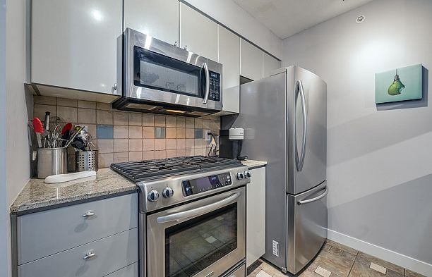 2306 1438 Richards Street Yaletown