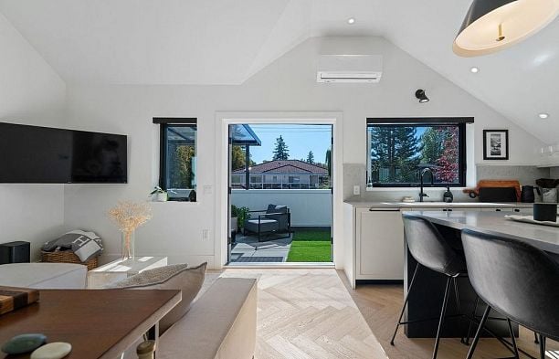 4921 Larch Street MacKenzie Heights