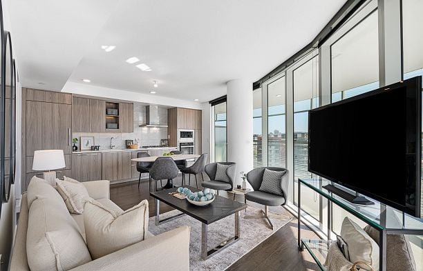 1584 87 Nelson Street Yaletown