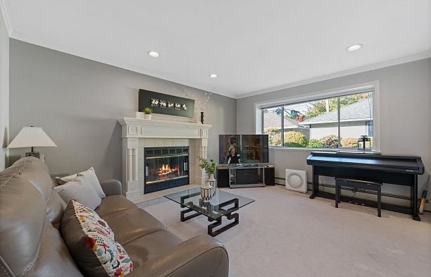 2133 W 49th Avenue Kerrisdale