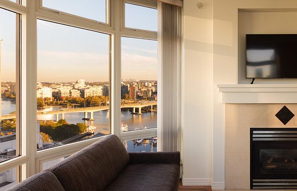 2305 1199 Marinaside Crescent Yaletown