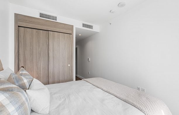 1584 87 Nelson Street Yaletown