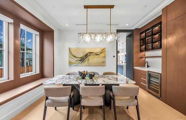 3852 W 50th Avenue Southlands