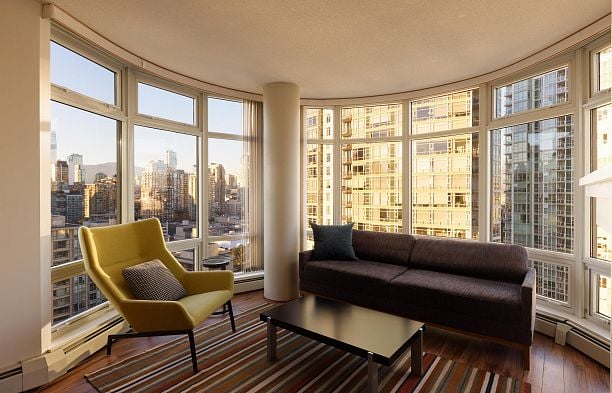 2305 1199 Marinaside Crescent Yaletown