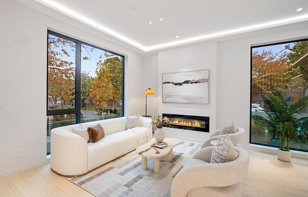 1 1595 W 66th Avenue S.W. Marine