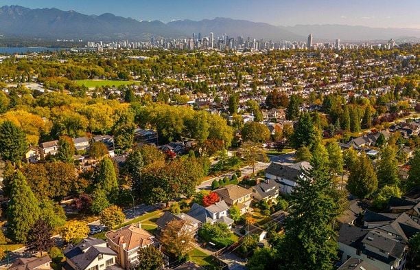 3238 W King Edward Avenue MacKenzie Heights