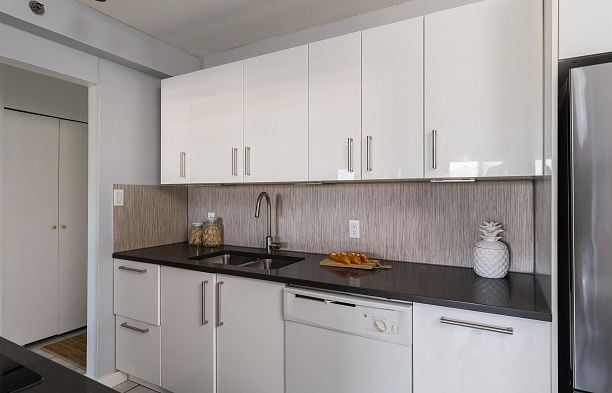 808 756 Great Northern Way Mount Pleasant VE