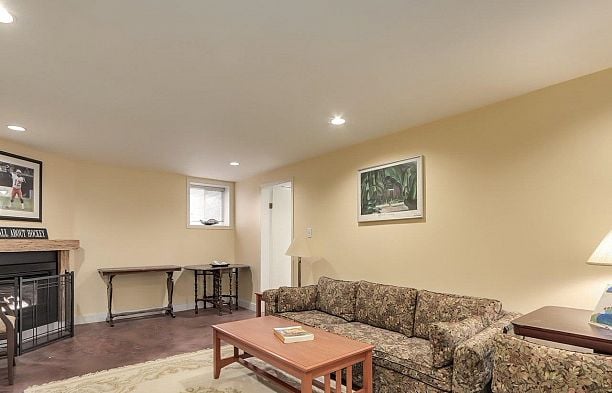 3238 W King Edward Avenue MacKenzie Heights