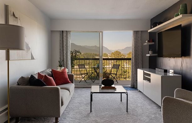 808 756 Great Northern Way Mount Pleasant VE