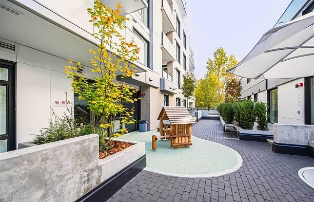 303 6859 Cambie Street South Cambie