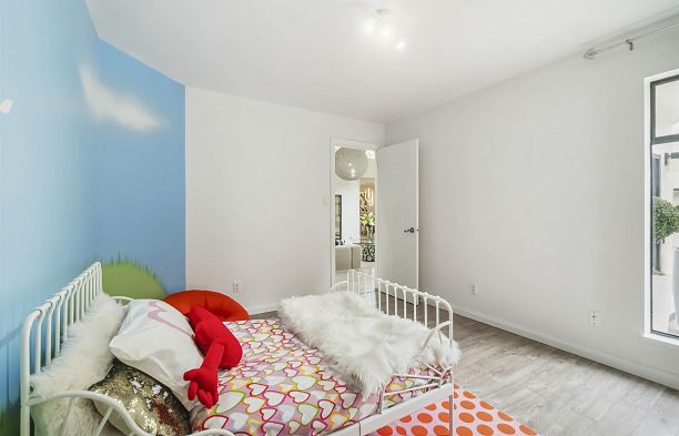 4133 Tytahun Crescent University VW