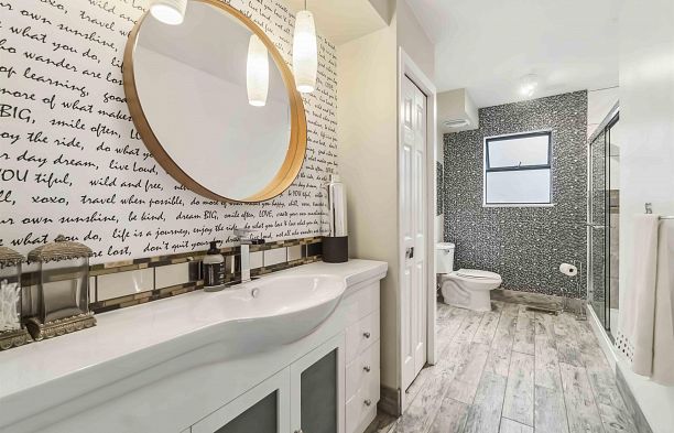 4133 Tytahun Crescent University VW