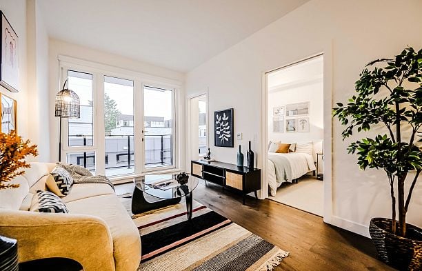 303 6859 Cambie Street South Cambie