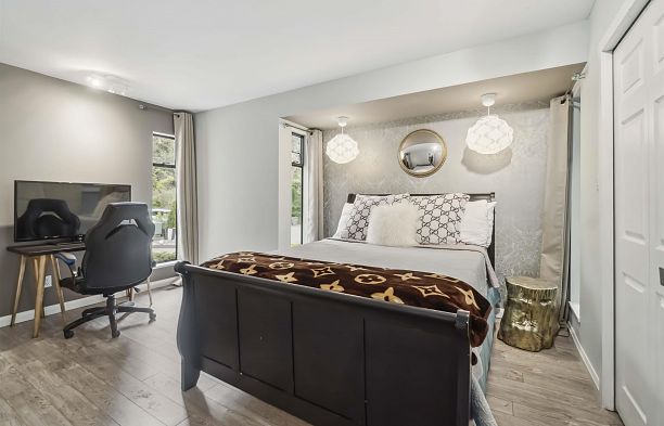 4133 Tytahun Crescent University VW