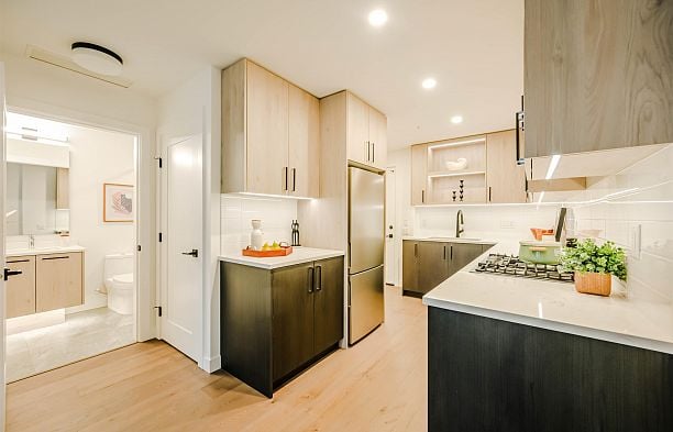 303 6859 Cambie Street South Cambie