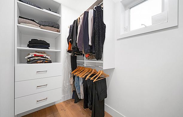 3530 W 43rd Avenue Southlands