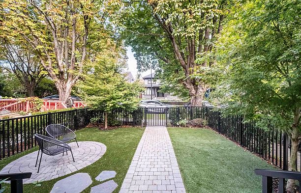 3530 W 43rd Avenue Southlands