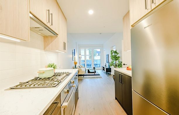 303 6859 Cambie Street South Cambie