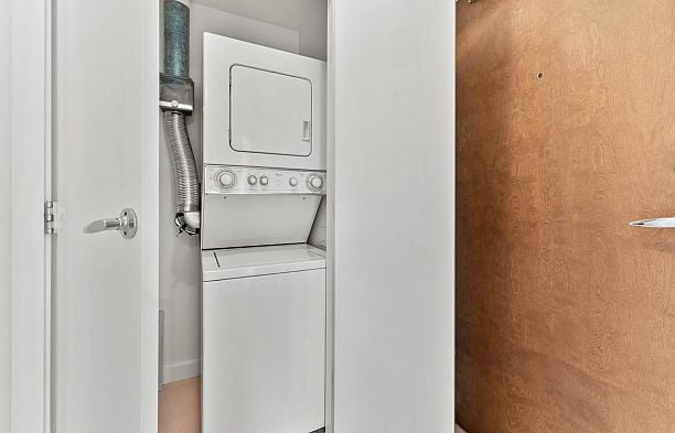 2601 1188 W Pender Street Coal Harbour