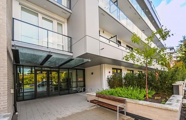 303 6859 Cambie Street South Cambie