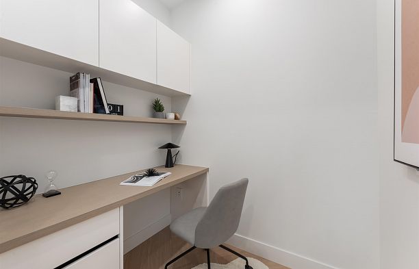 2 280 E 32 Avenue Main