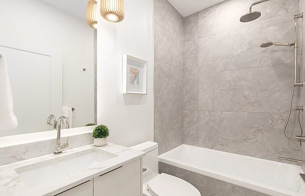 1141 W 33rd Avenue Shaughnessy