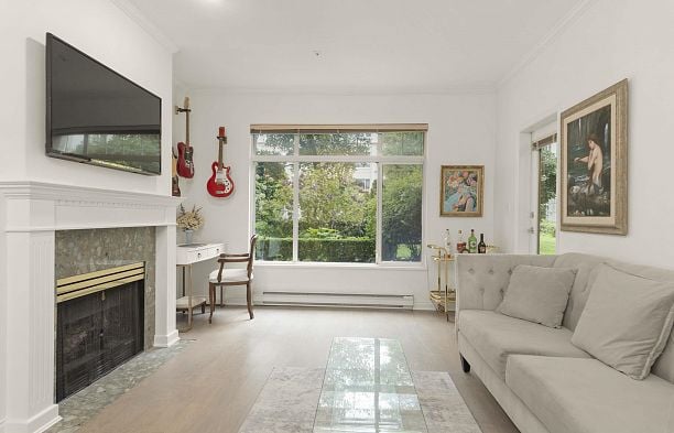 109 5735 Hampton Place University VW