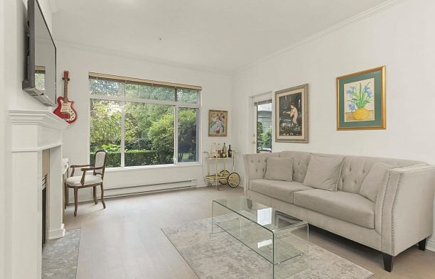 109 5735 Hampton Place University VW