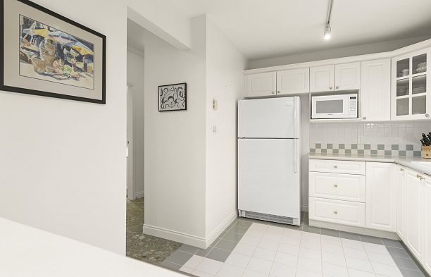 109 5735 Hampton Place University VW