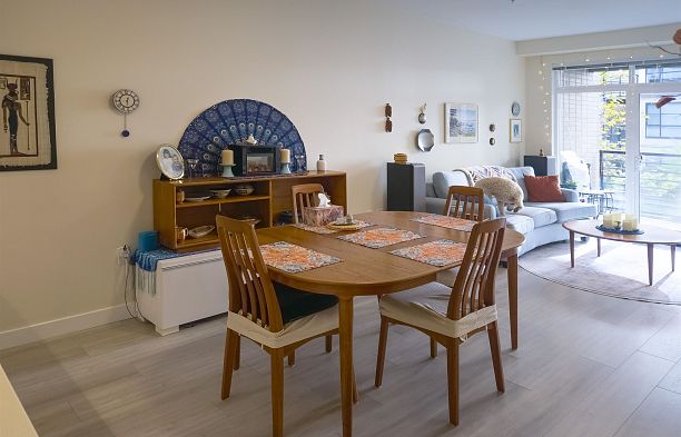 218 5983 Gray Avenue University VW