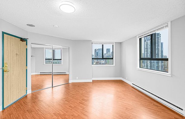 1506 789 Drake Street Downtown VW