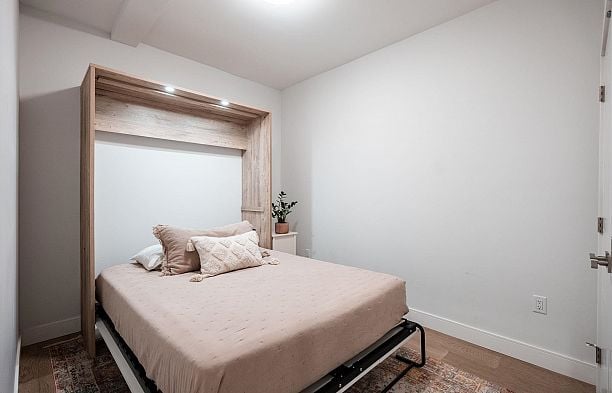 3337 W 40th Avenue Dunbar