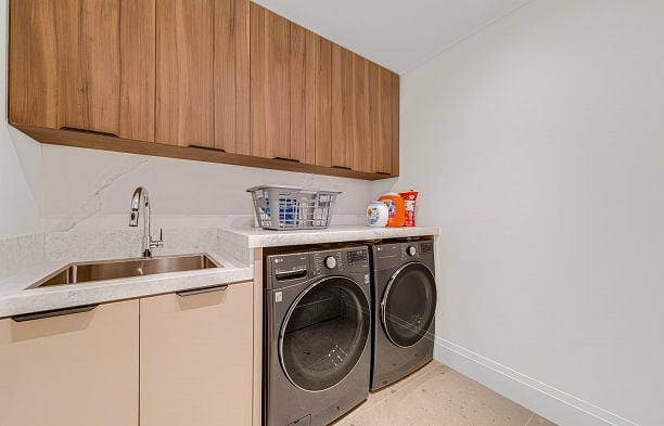 4330 Kevin Place Dunbar