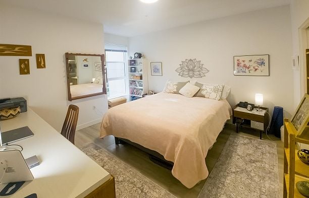 218 5983 Gray Avenue University VW